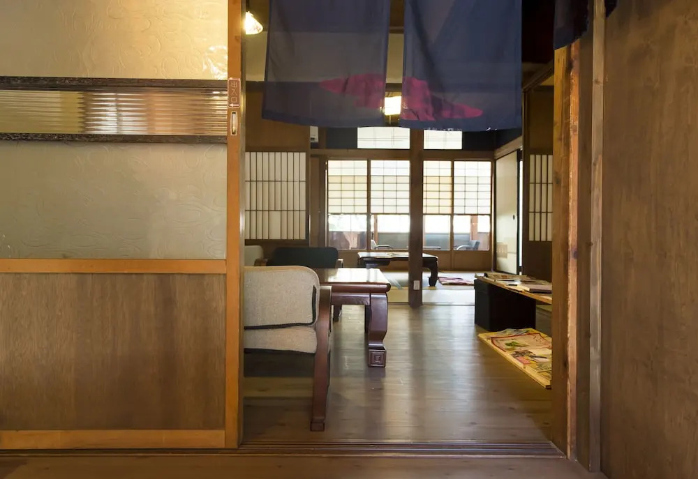 Kanazawa TABI-NE