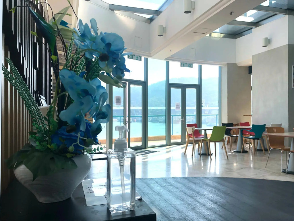 Grand Bay View Hotel