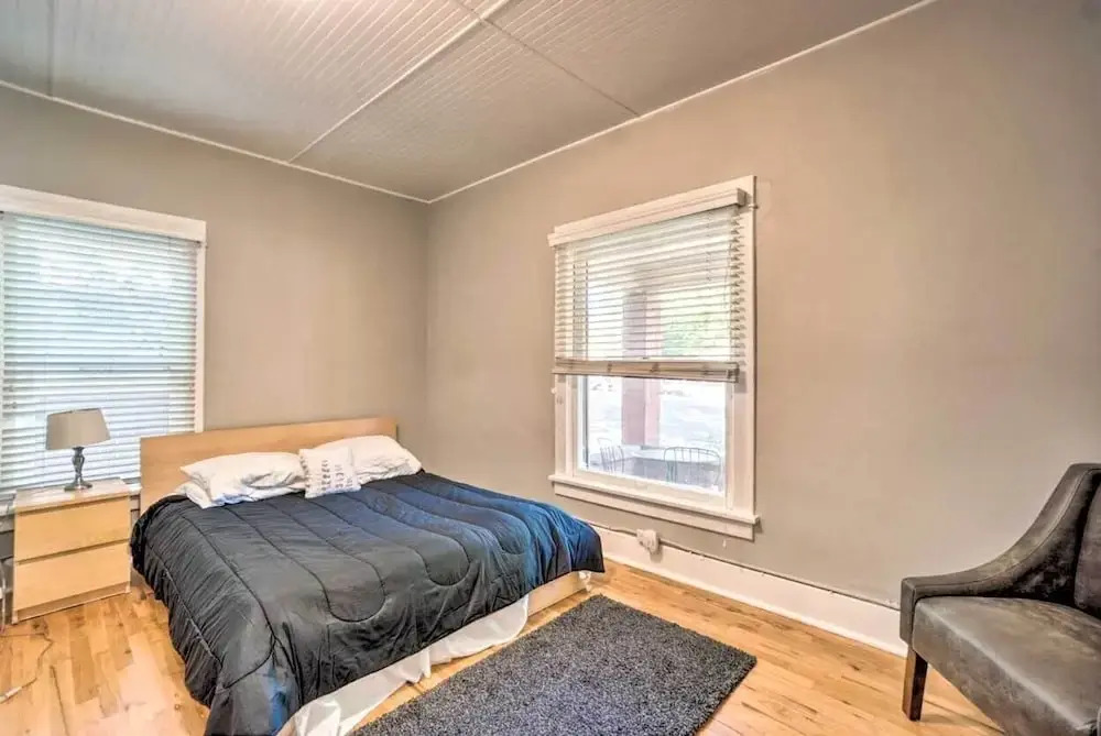 Historic Redstone w/ Large Backyard, Walk To Csu!
