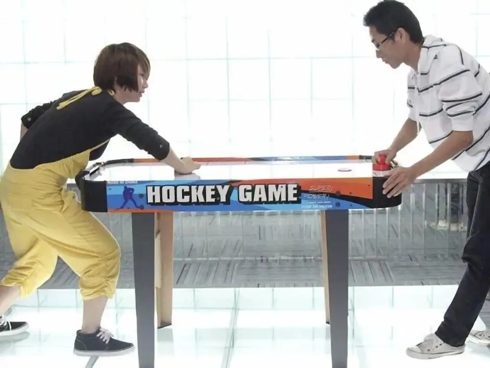 H&H 2 Karaoke, Ice Hockey Table, Game Console