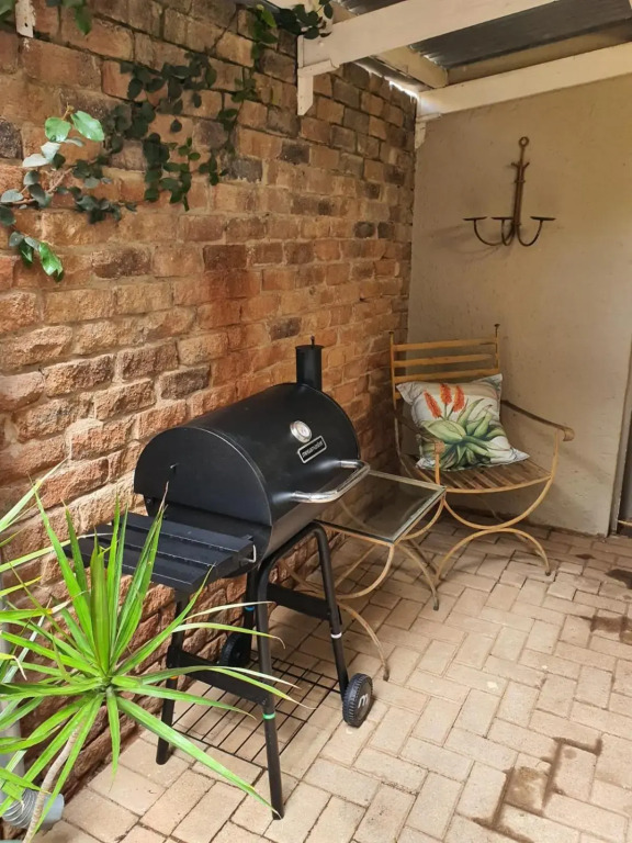 Bendor Garden Flat