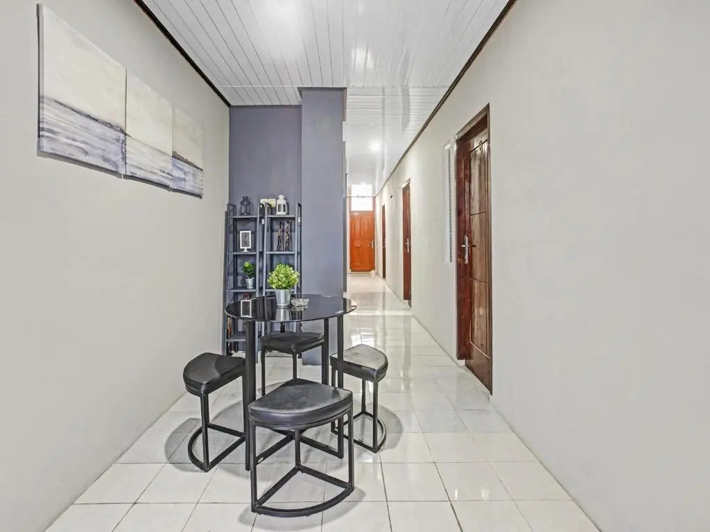 OYO 90399 Box House