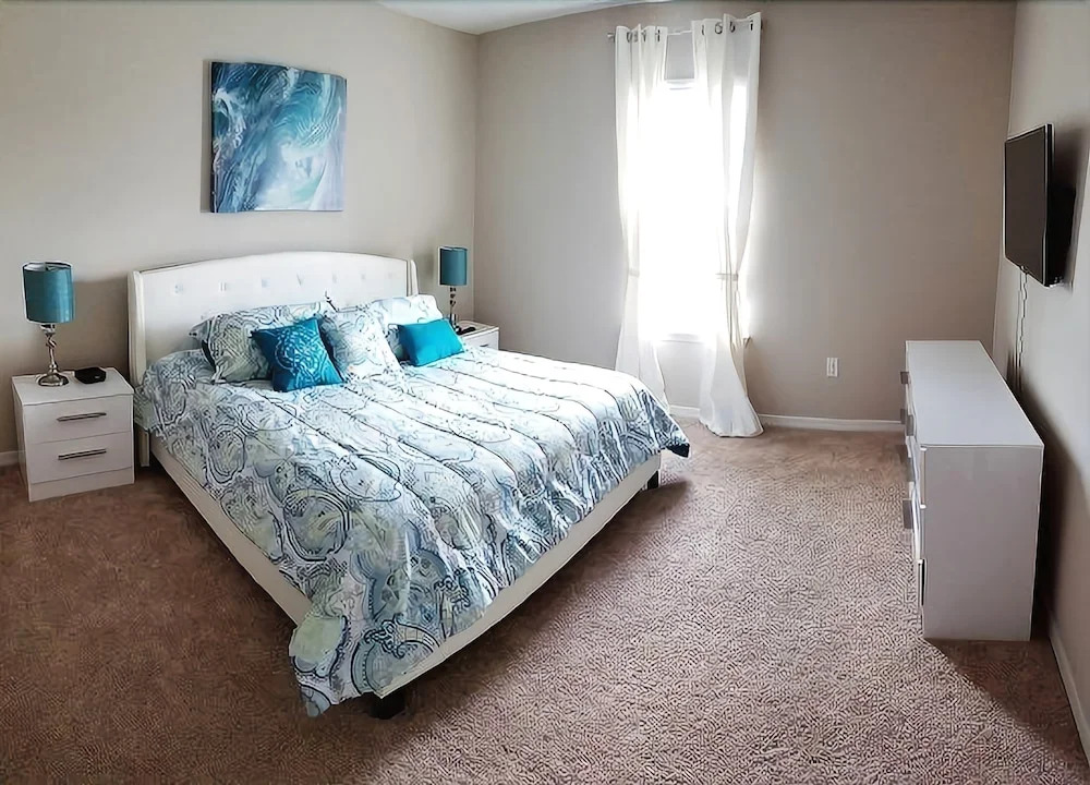 ST4746TD Solterra - Four Bedroom Townhouse