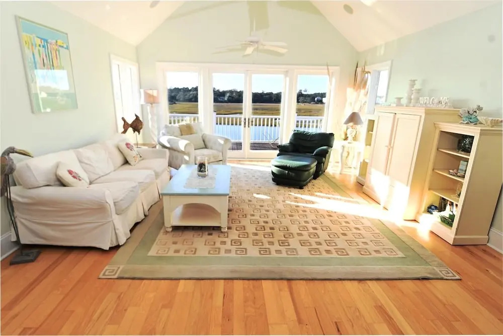 Place To Be - 4 Br Home