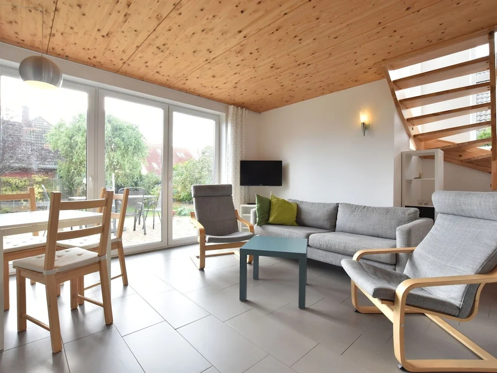 Spacious Holiday Home in Borgerende-Rethwisch with Terrace