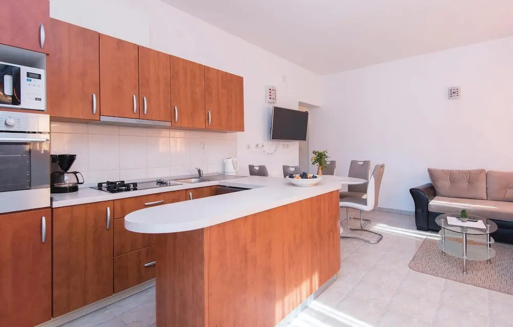 Awesome Home in Luka Dubrava With Wifi and 3 Bedrooms