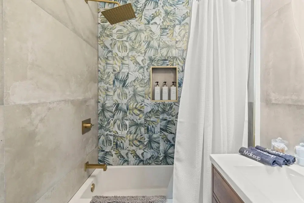 Stylish 1BR/1.5Bath Near Liberty Bell