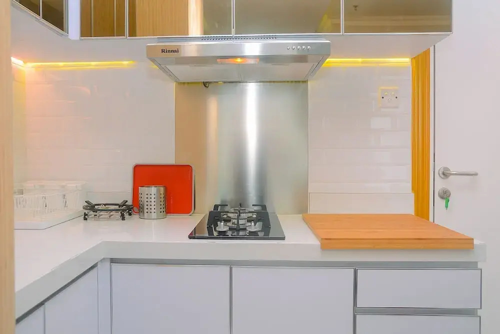 Modern Studio at Titanium Square Apartment By Travelio