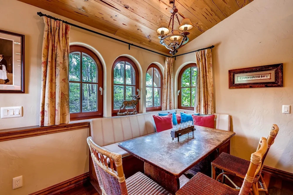 Cypress Mountain Chalet