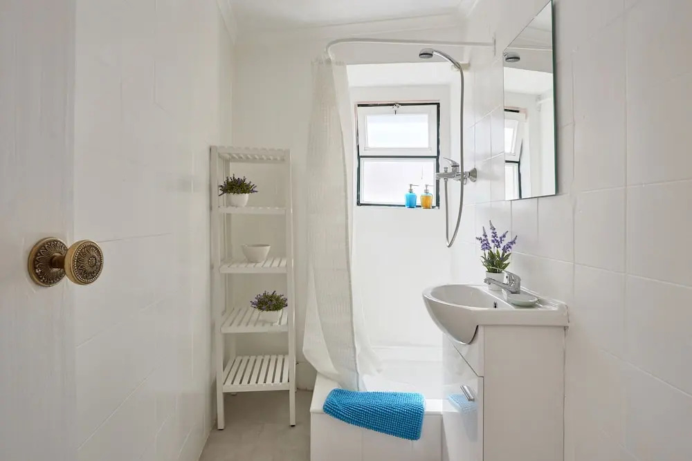 Graça and Alfama Heritage 3-BR Signature Suites by NestAtLisbon
