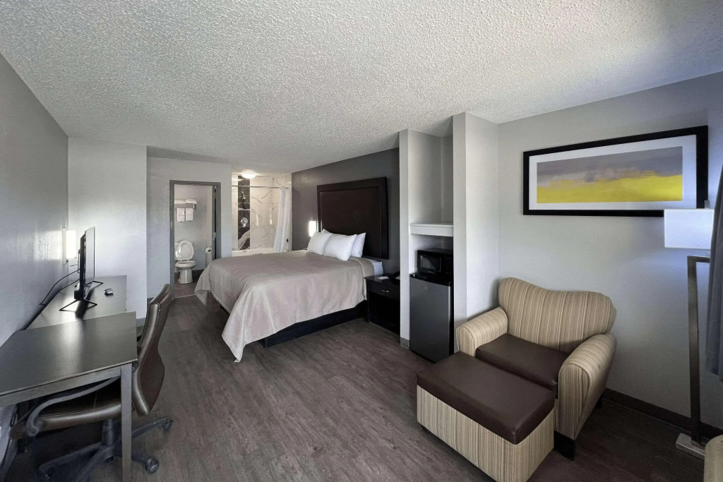 Quality Inn Kinder near Casino