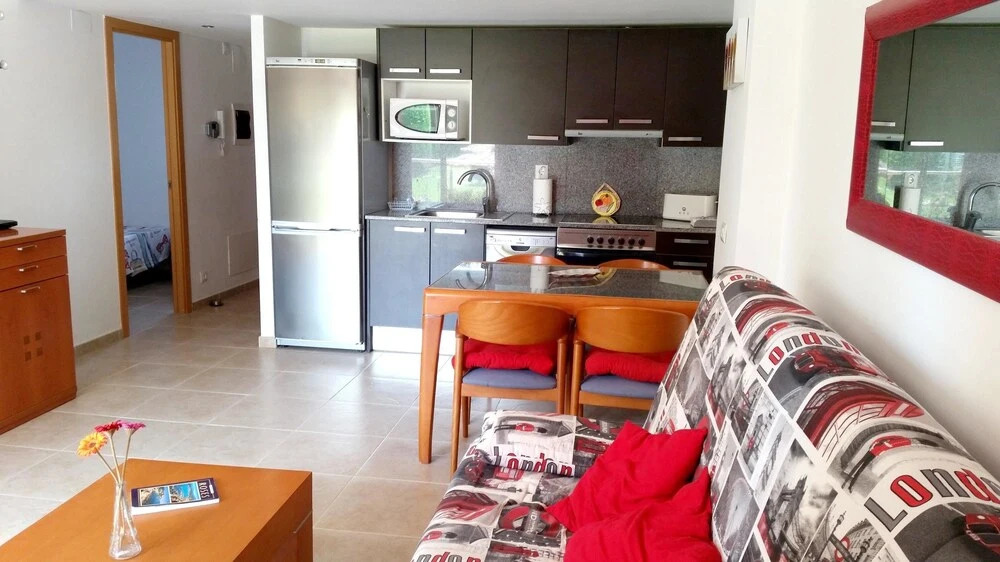 Apartment With 2 Bedrooms in Roses, With Pool Access and Enclosed Gard