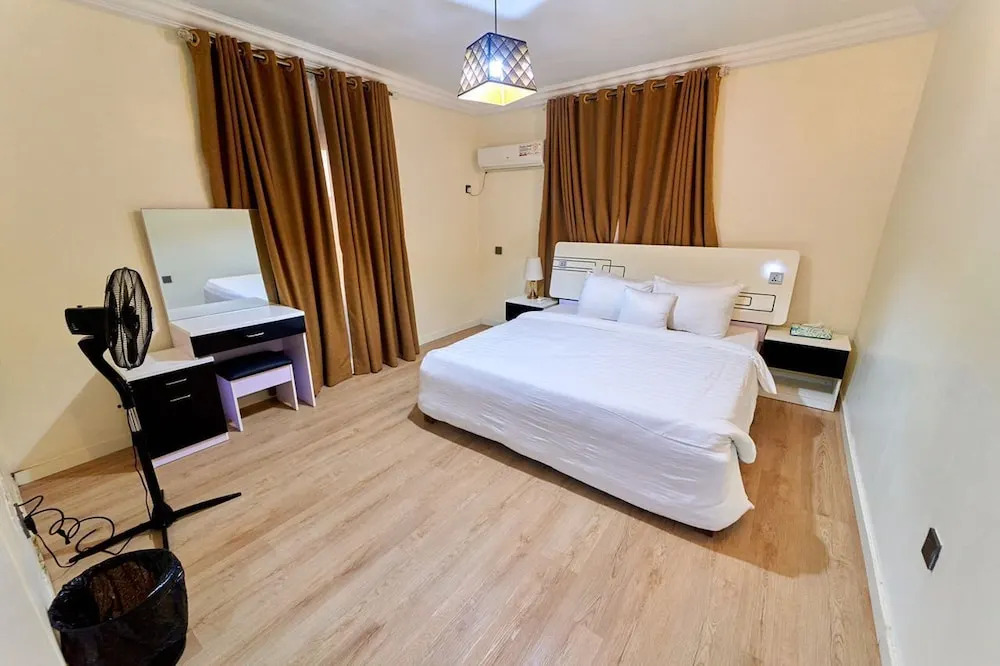 Katamba Apartment