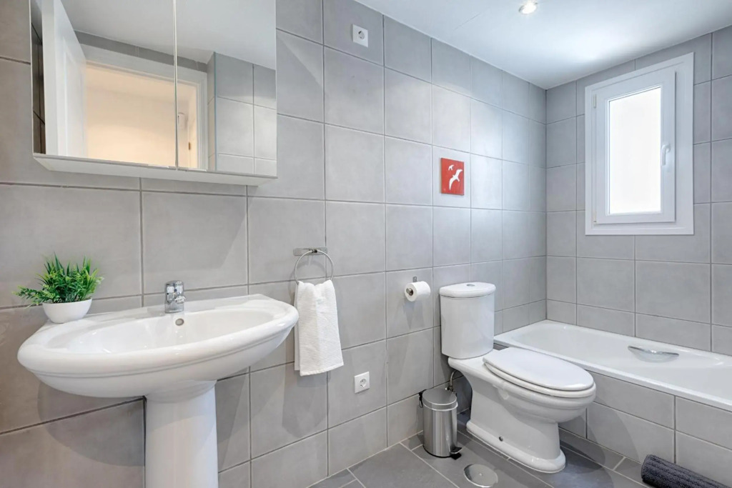 Front Sea View Apartment Estepona