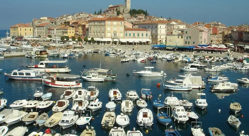 Apartments Riva 60