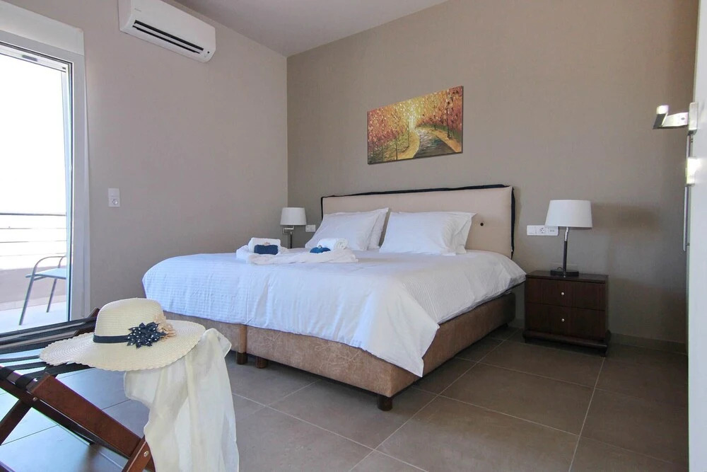 Visit Crete With Your Family and Stay at This Wonderful 2 Bedroom Villa