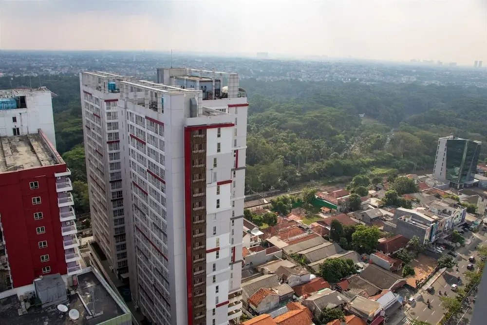 Modern And Classic 1Br At Evenciio Apartment