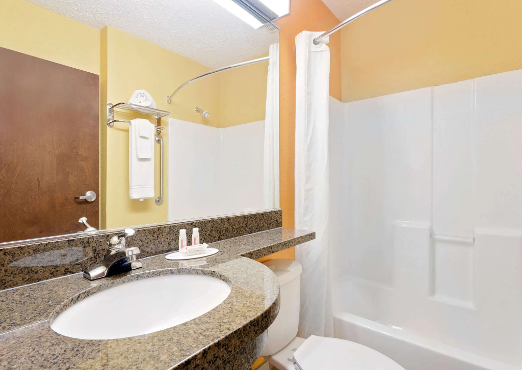 Microtel Inn & Suites by Wyndham Princeton