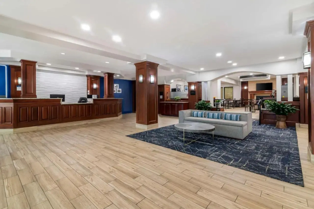 Parkwood Inn Magnuson Grand