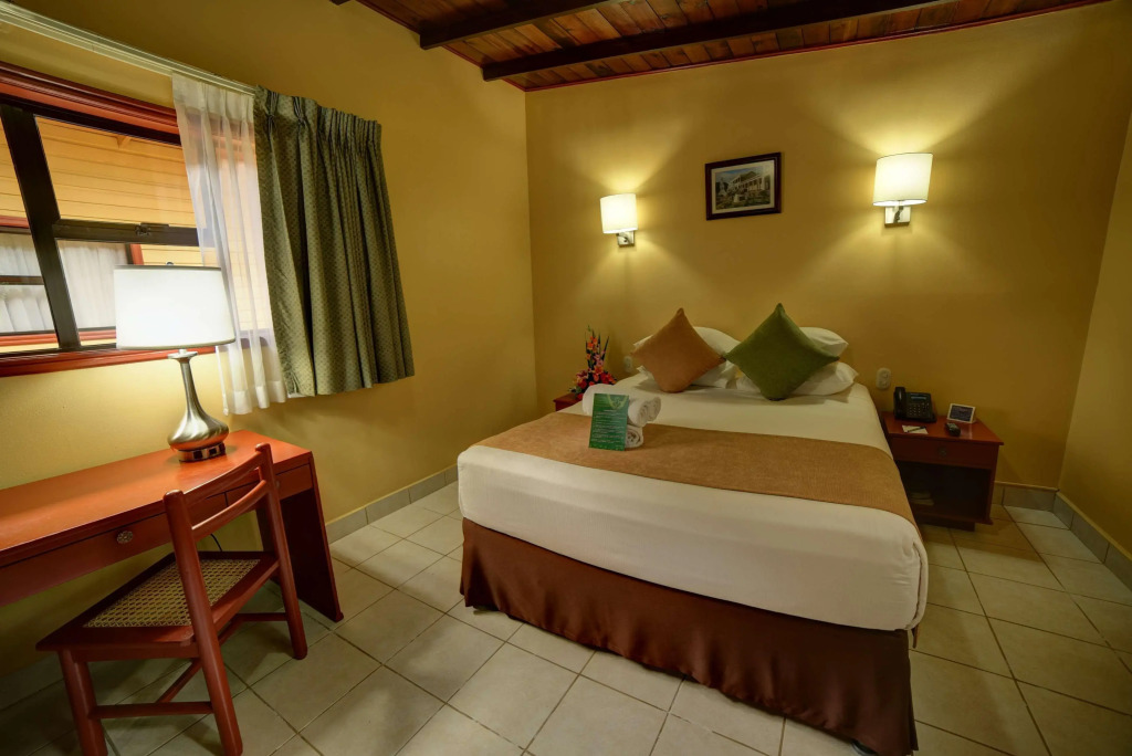 Best Western Las Mercedes Airport