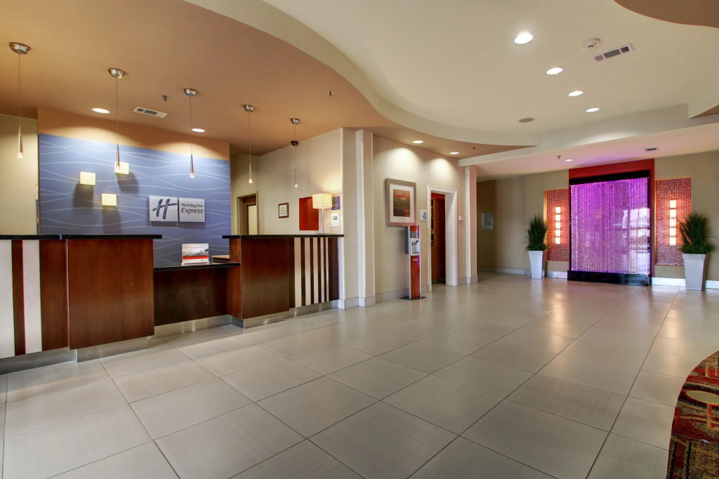 Holiday Inn Express Hotel Winona North by IHG