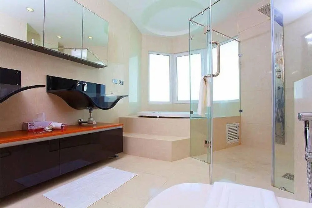 Ocean Fringe Apartment A