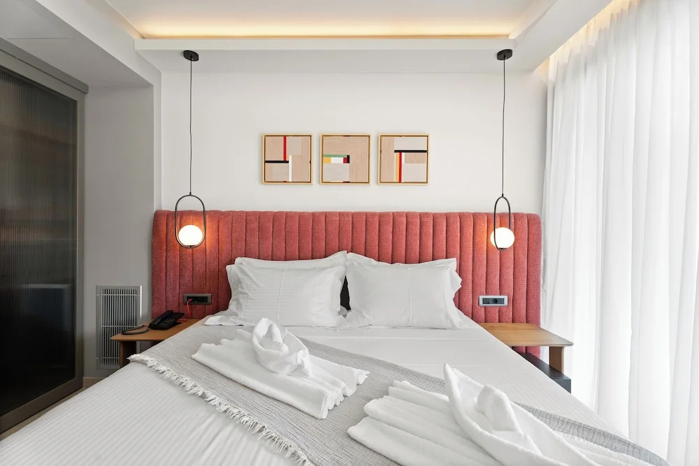 Ennea Muses Rooms and Suites