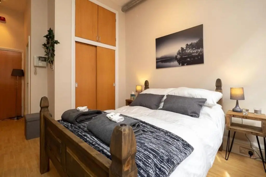 Stylish and comfortable Lace Market Studio Apartment