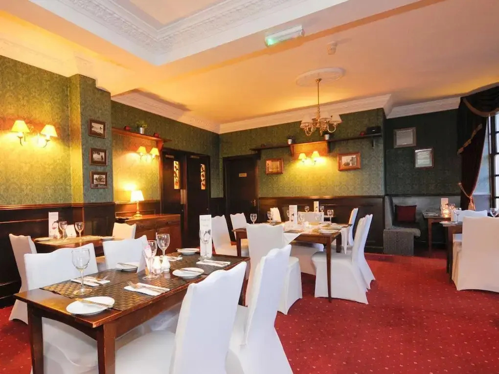 Ferrybridge Hotel