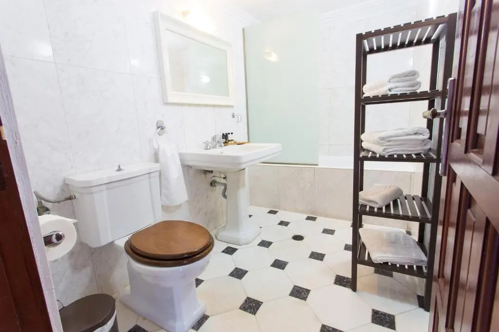 Thea Villas and Suite