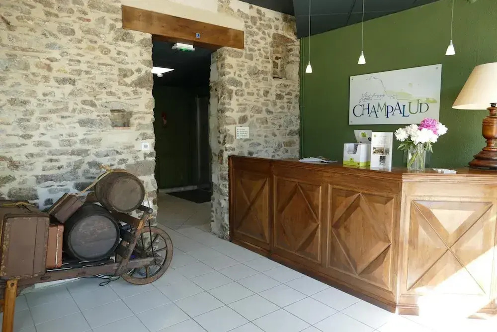 Logis Hotels Le Champalud Restaurant La Citadelle