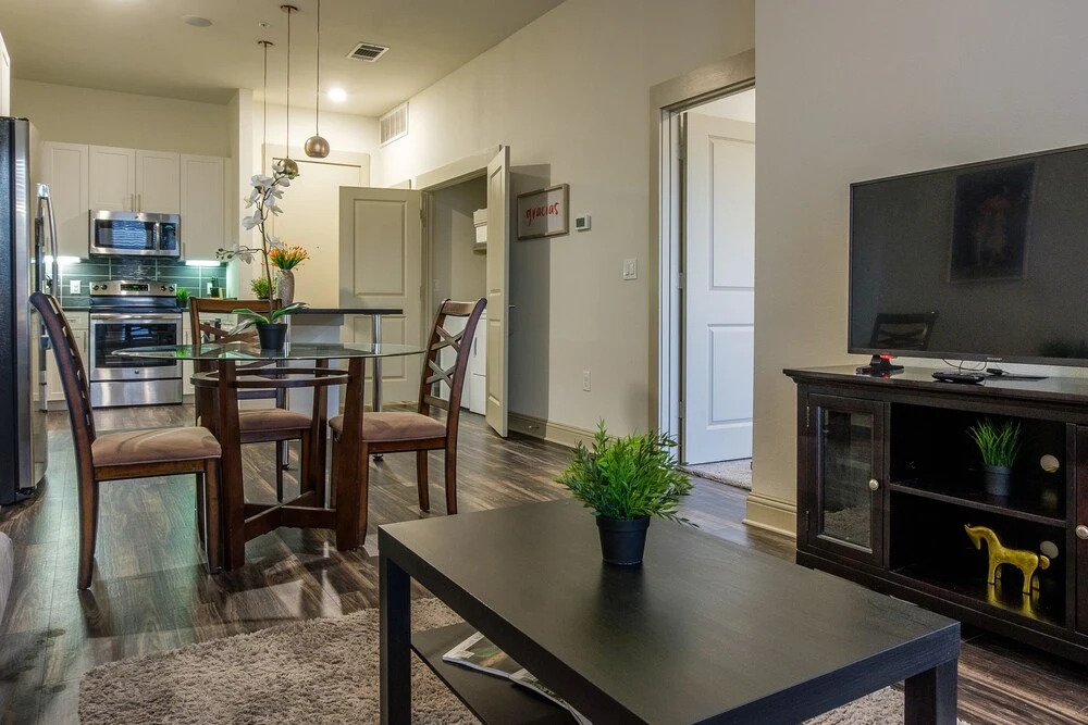 Turtle Creek Apartments by Frontdesk