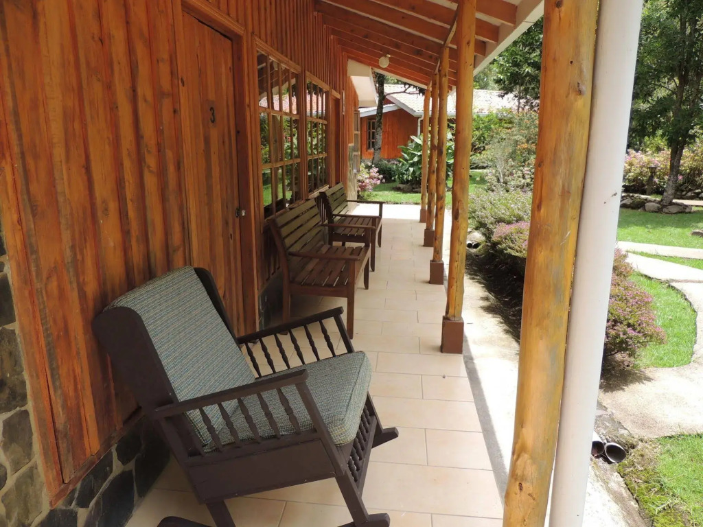 Hotel de Montaña Suria