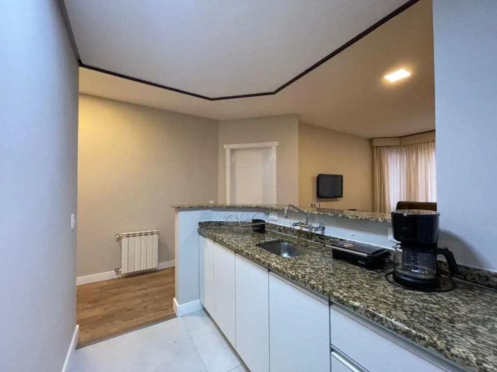 Apartamento a 100m da Rua Coberta