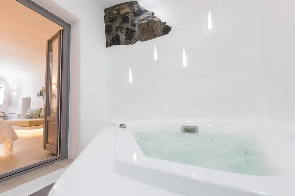 Eternity Suites Santorini