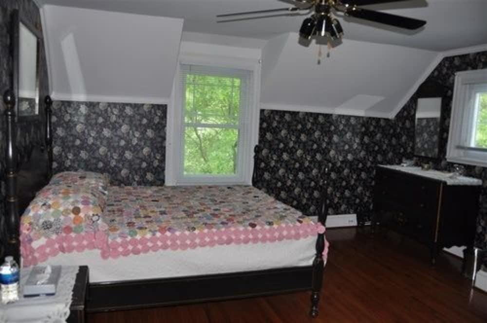 Wayne Bed & Breakfast Inn
