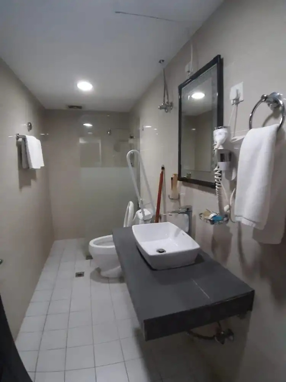 Oyo 482 Sewan Hotel Apparments