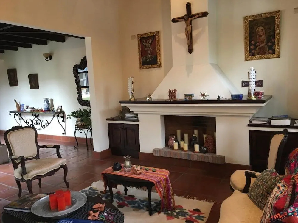 Casa de la Alameda