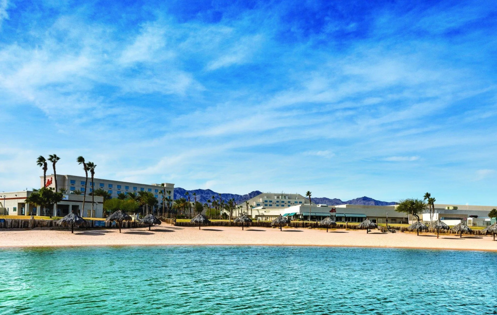 Avi Resort & Casino