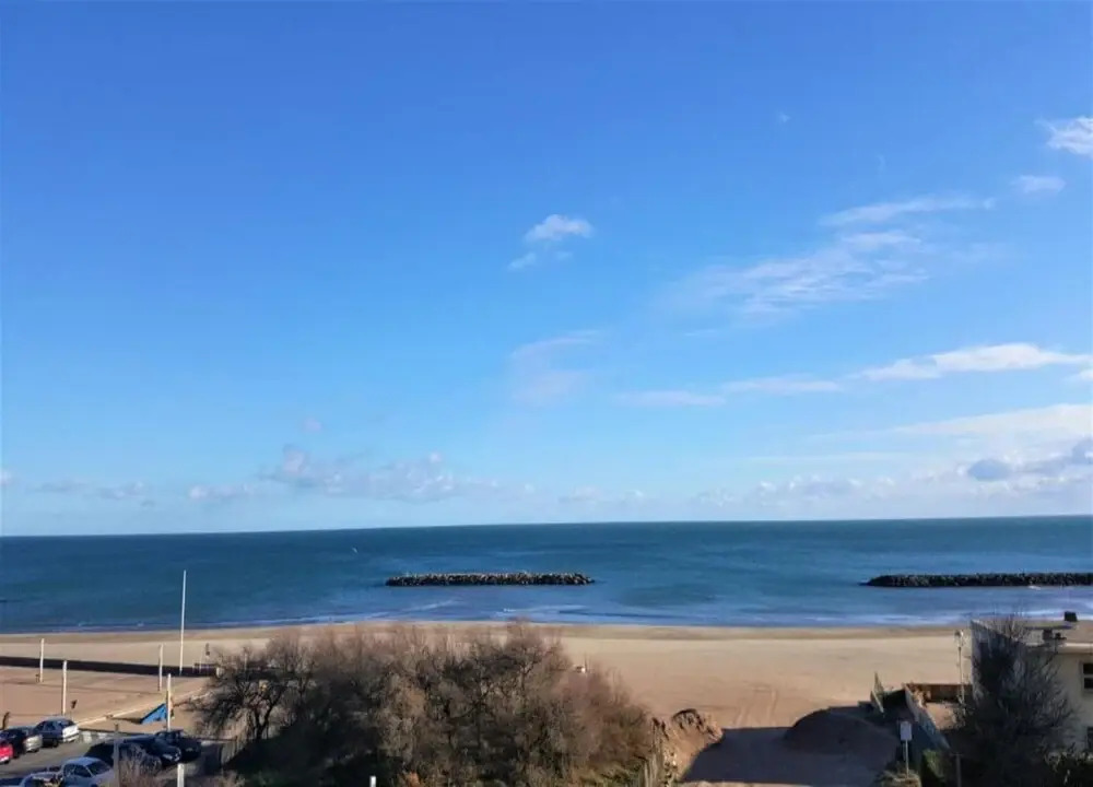 Sunny Villa Stay in Serignan