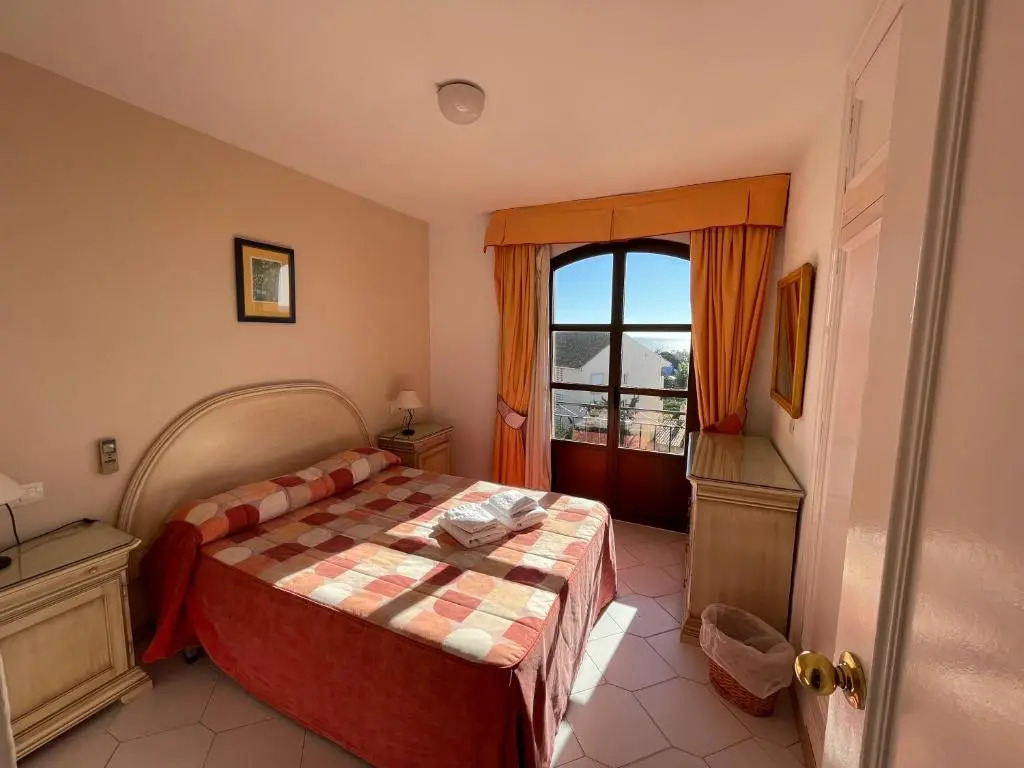 Apartamentos El Toro
