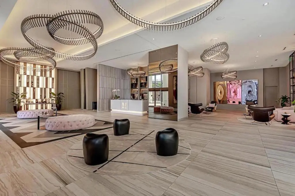 5 * AMENITIES Luxury 3 BR - PANORAMIC VIEWS