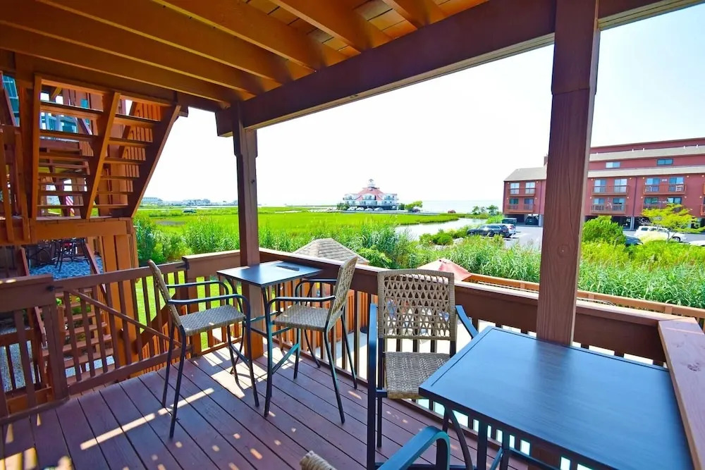 Sunset Landing 24 2 Bedroom Townhouse by RedAwning
