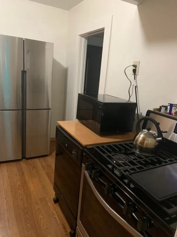 Hollywood Comfortable Stay