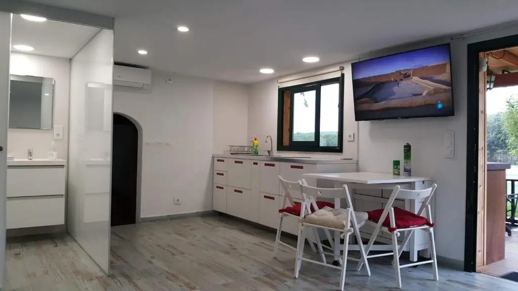 Casita en plena naturaleza con piscina y wifi gratis
