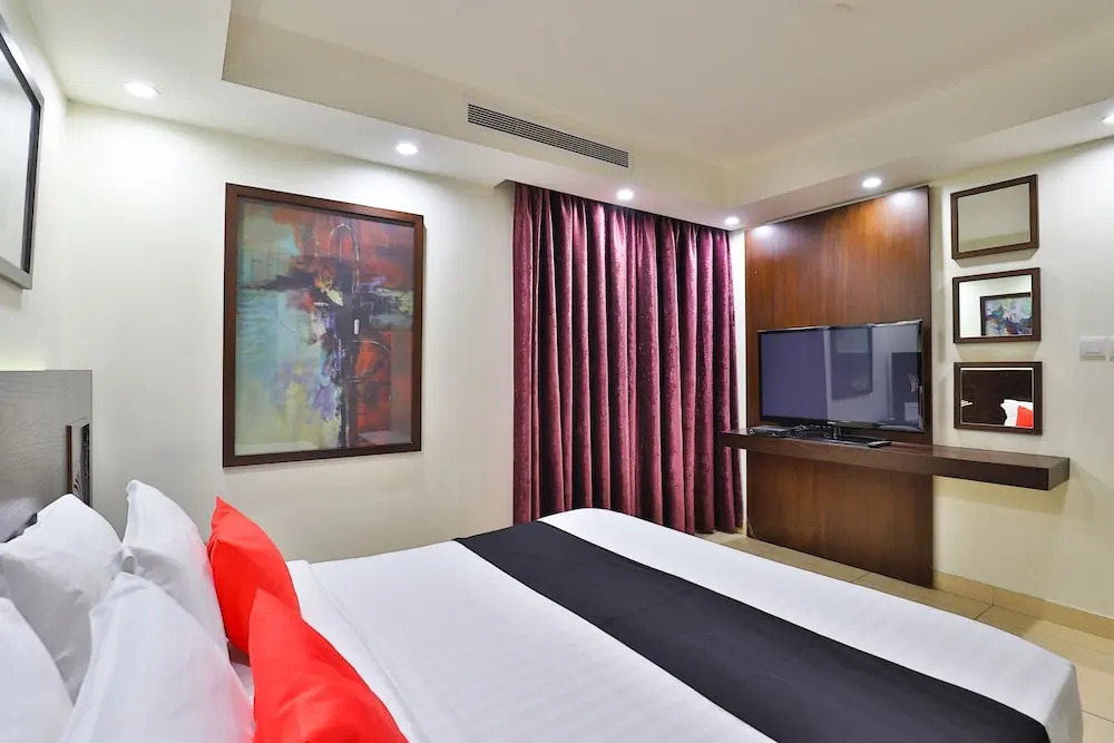 Capital O 183 Ahlah Al Ayam Hotel