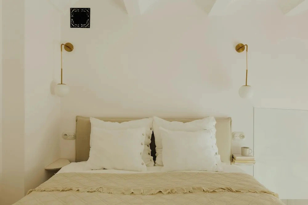 N46 Studio Apartment