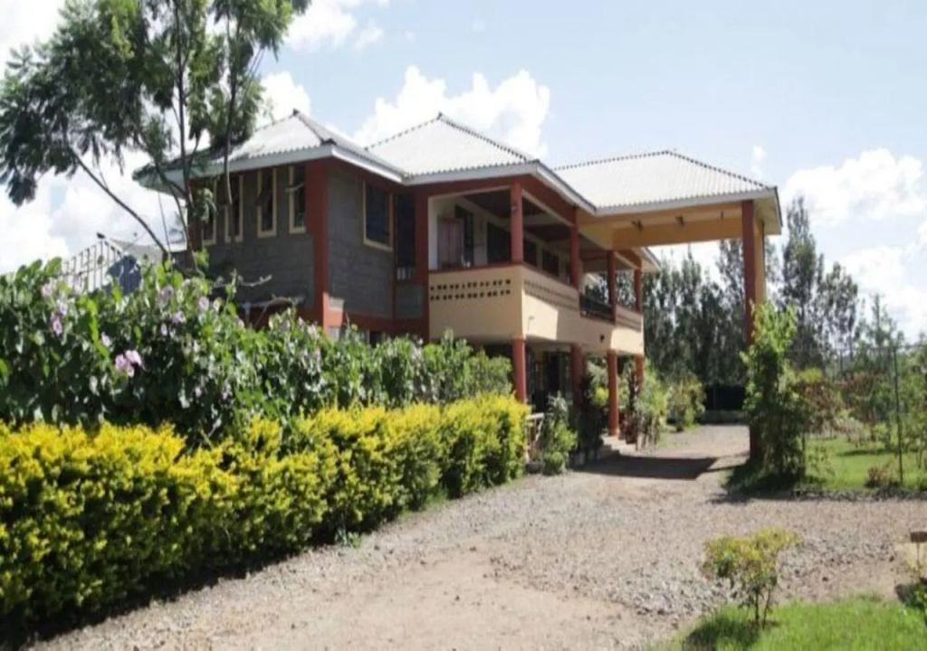 Trotters Hotel