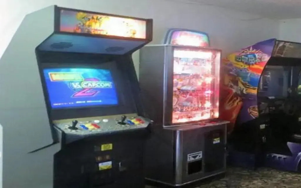 Monumental Movieland Hotel