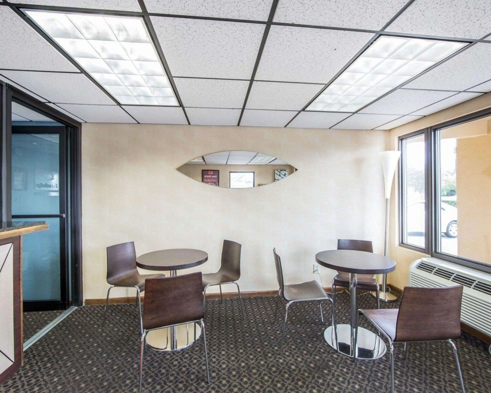 Econo Lodge Knoxville North
